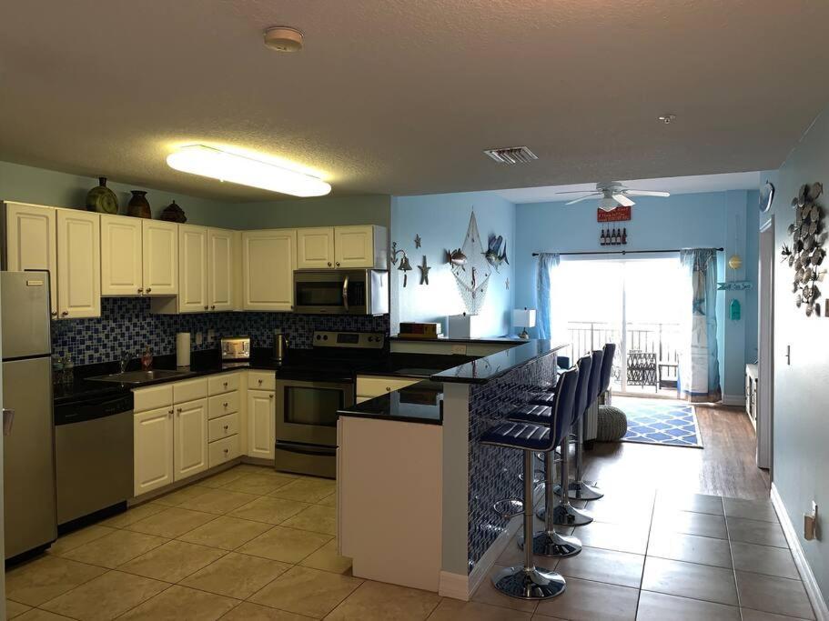 Gulf Coast Gold Private Condo - 2Bed, 2Bath, Sleep 6, Across Street From Beach, Balcony Views Of Sunsets, Beach & Gulf, Pool, Gym เซนต์พีทบีช ภายนอก รูปภาพ